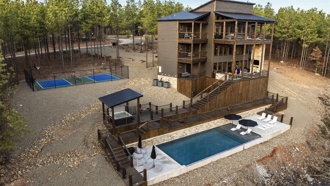 Photo of Outdoor in Pickens