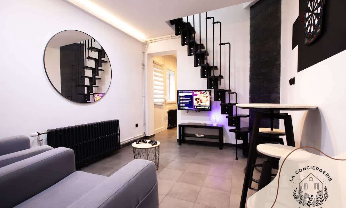 Photo of Others in Lens