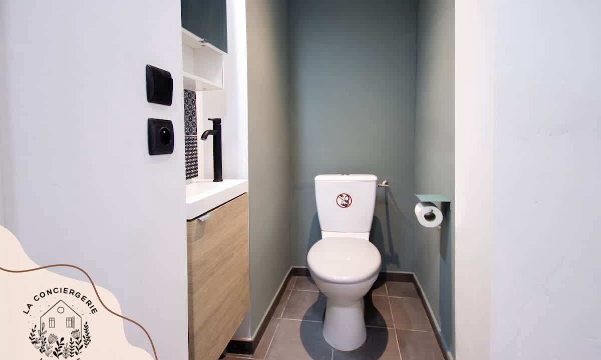 Photo of Others in Lens