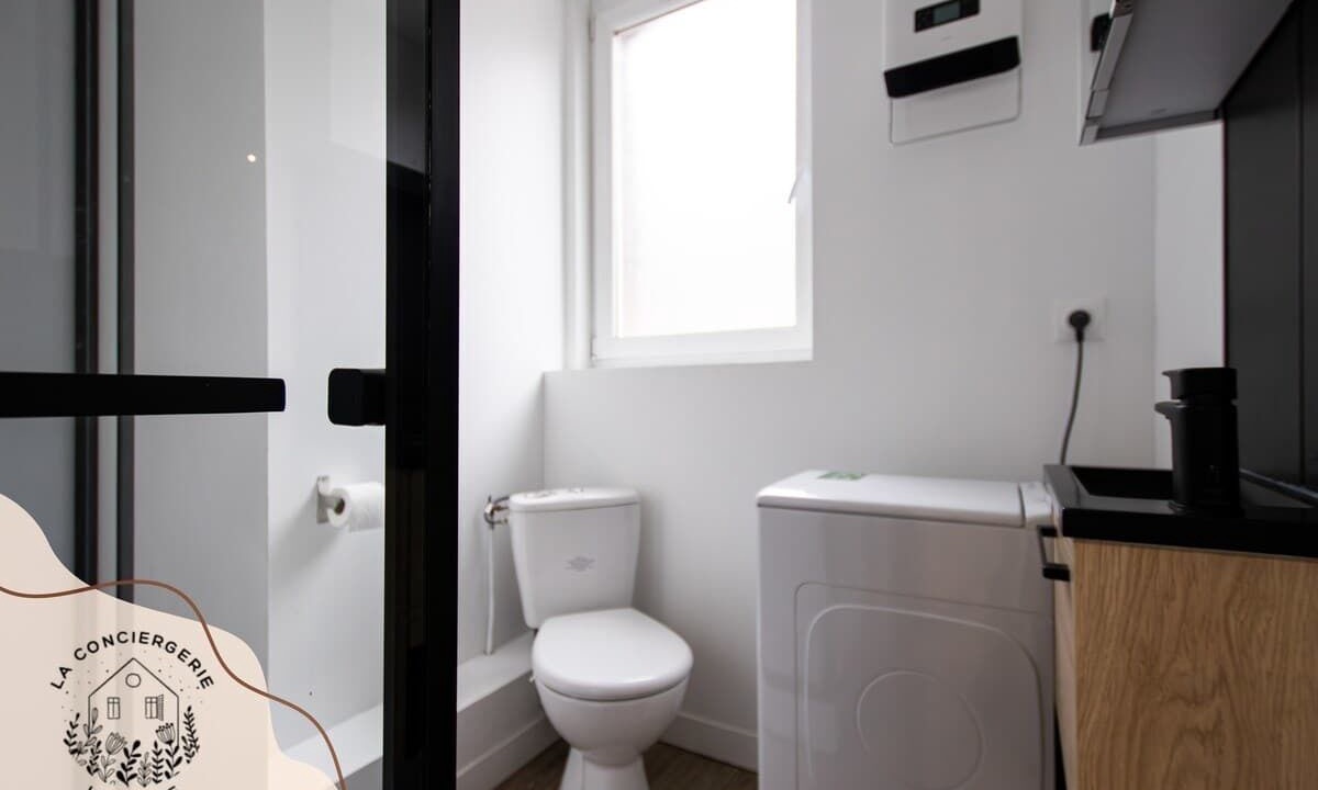 Photo of Others in Lens