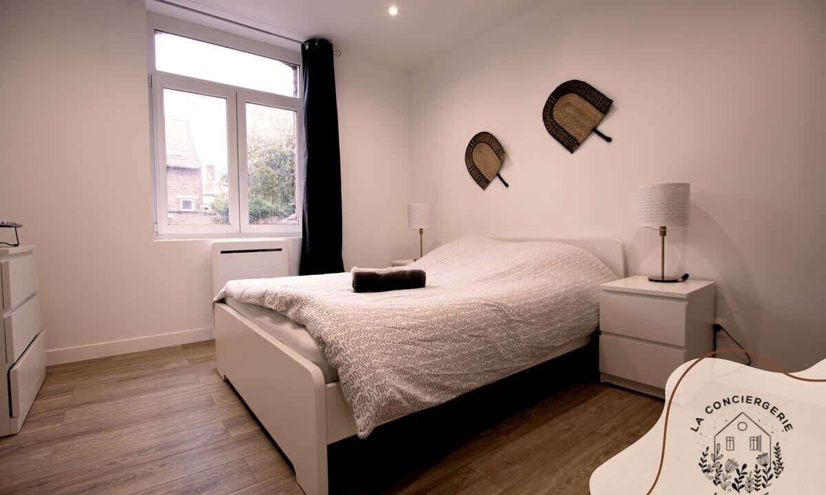 Photo of Others in Lens