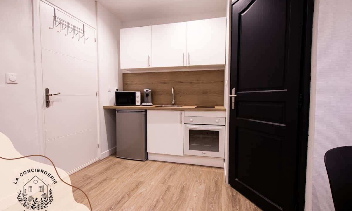 Photo of Others in Lens