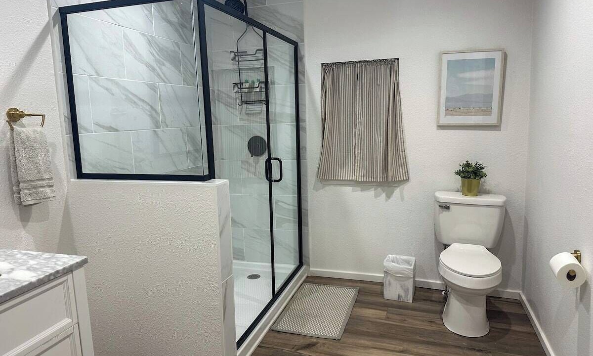 Photo of Bathroom in Tool