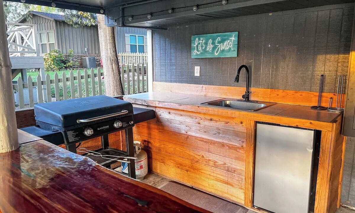 Photo of Outdoor in Tool