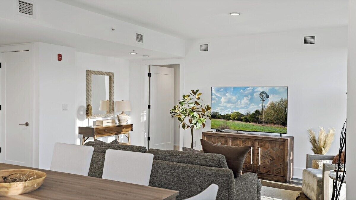 Photo of Livingroom in Shaw