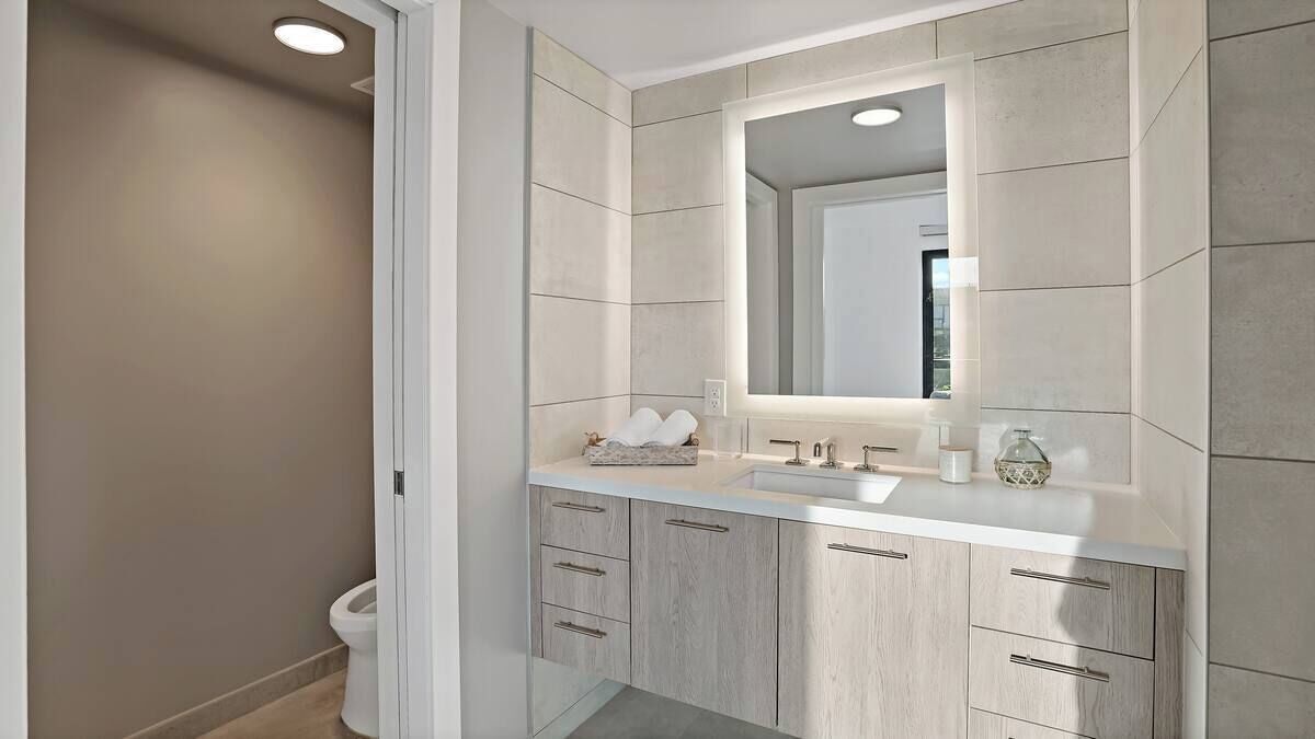 Photo of Bathroom in Shaw