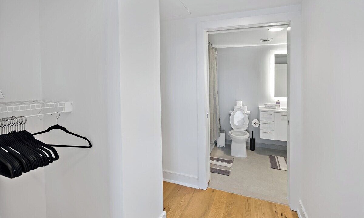 Photo of Bathroom in Cardozo