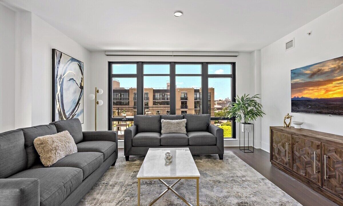 Photo of Livingroom in Shaw