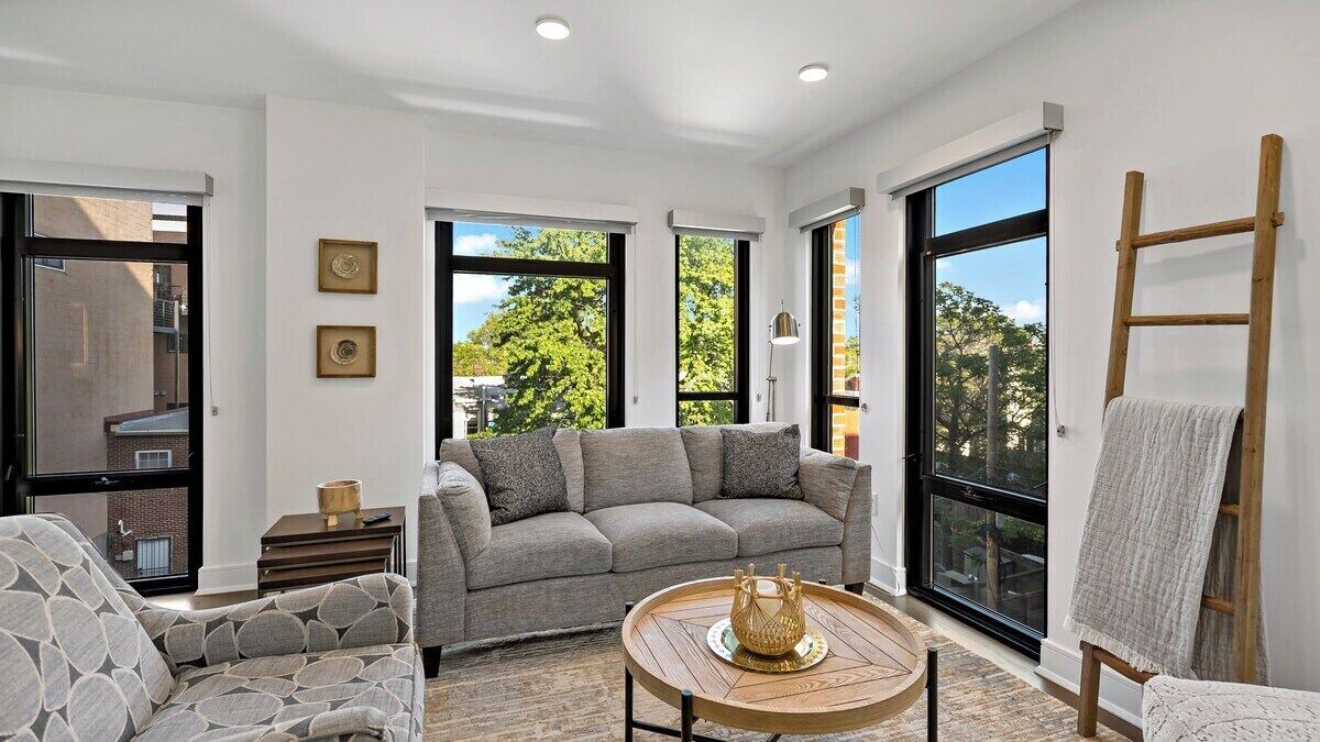 Photo of Livingroom in Shaw