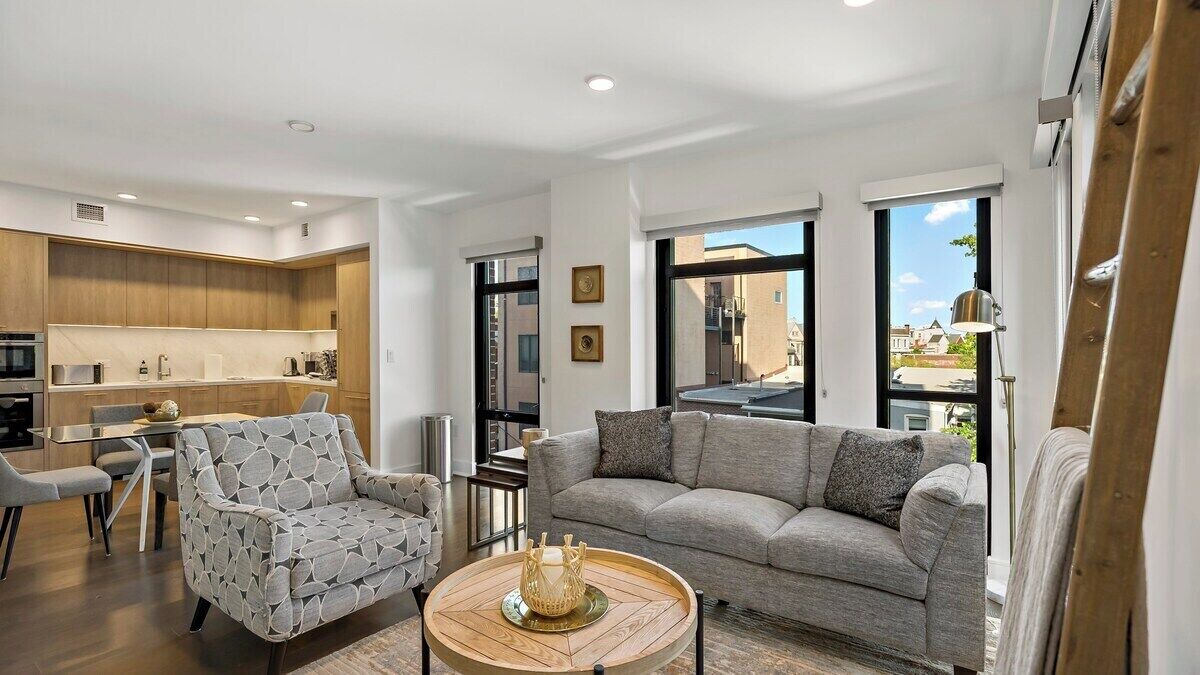 Photo of Livingroom in Shaw