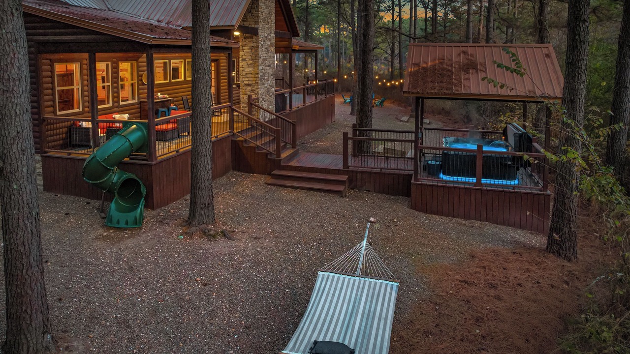 Photo of Patio Balcony in Hochatown