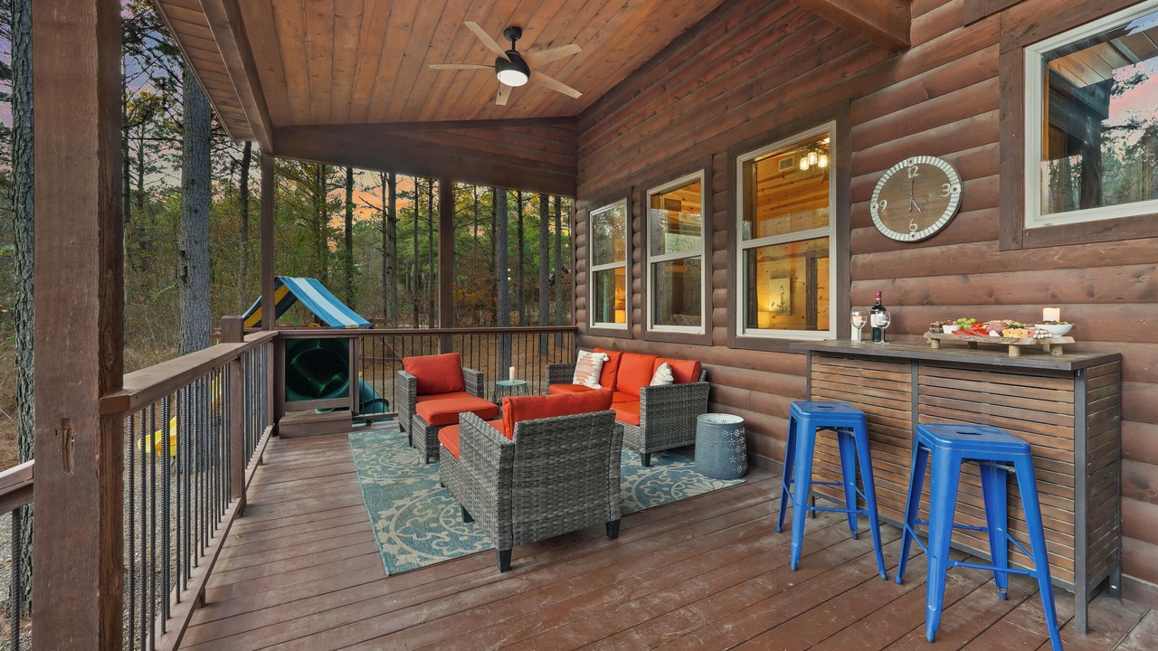 Photo of Patio Balcony in Hochatown