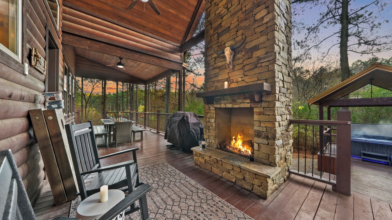 Photo of Patio Balcony in Hochatown