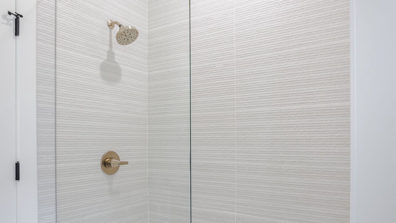 Photo of Bathroom in Roselawn Finance