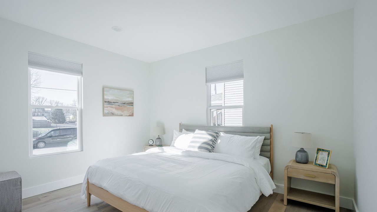 Photo of Bedroom in Roselawn Finance