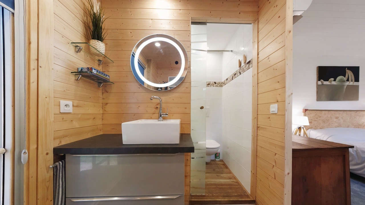 Photo of Bathroom in Casselardit