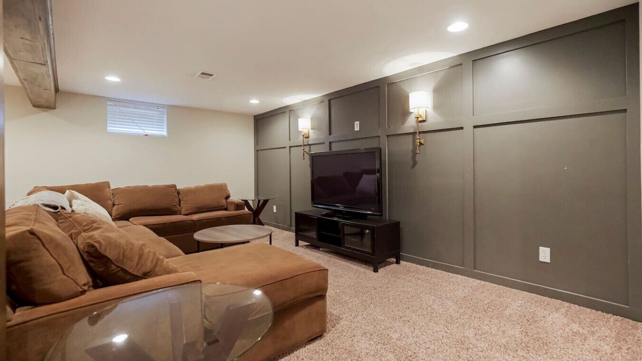Photo of Livingroom in Prairie Village