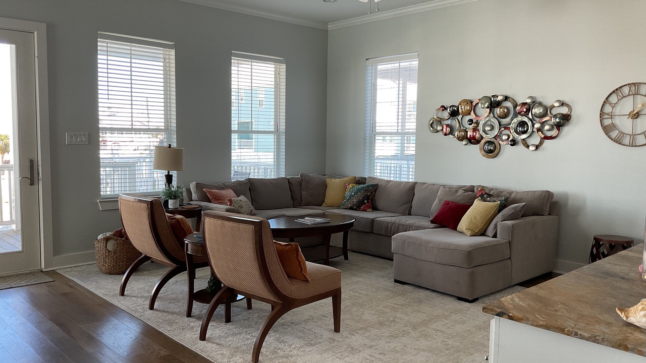 Photo of Livingroom in Beachside Village