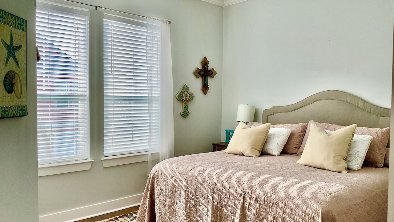Photo of Bedroom in Beachside Village