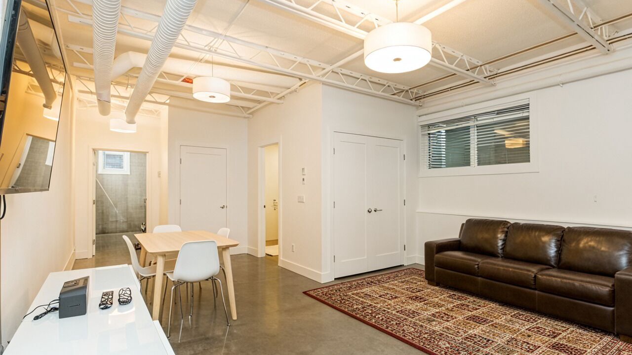 Photo of Livingroom in Bridgeland