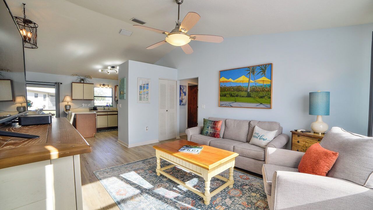 Photo of Livingroom in Highland