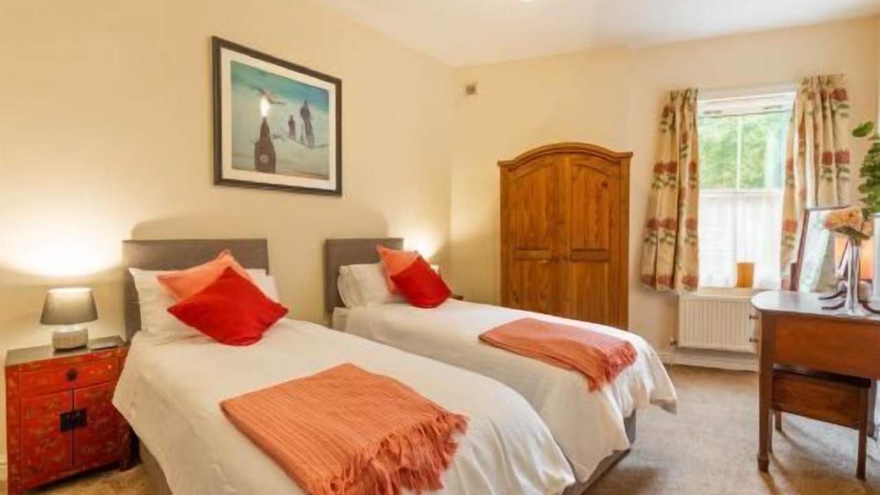 Photo of Others in Overstrand