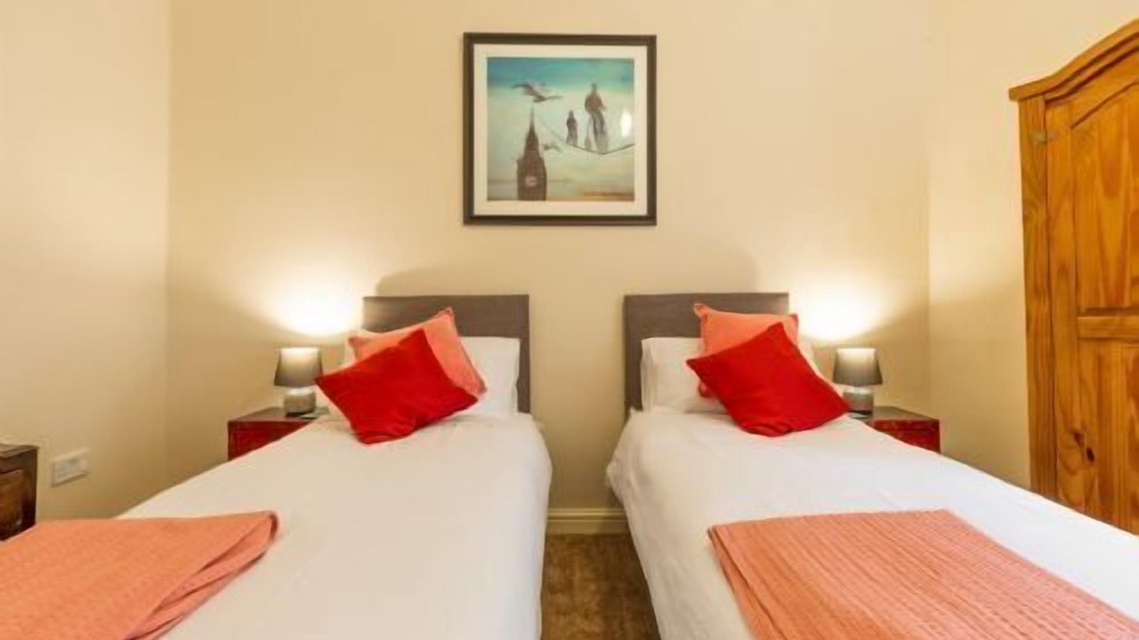 Photo of Others in Overstrand