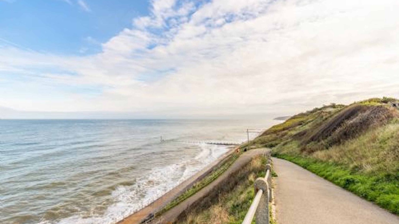 Photo of Others in Overstrand