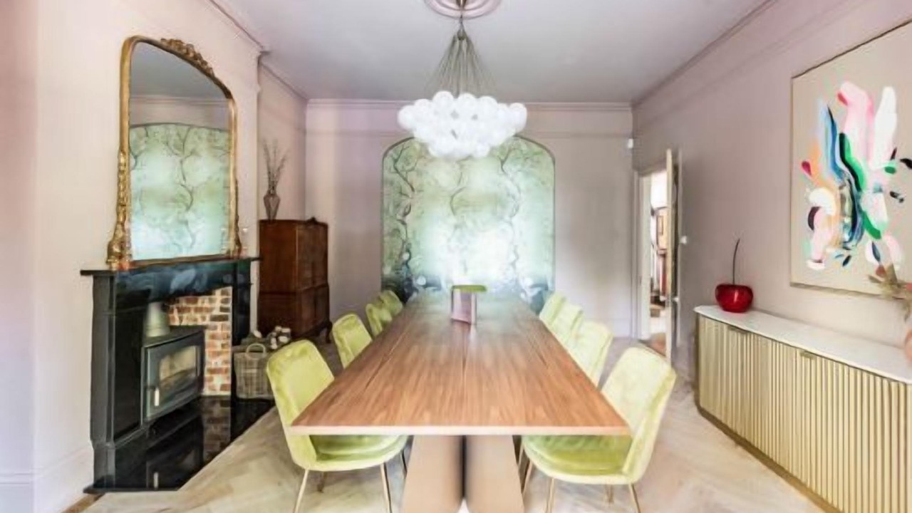 Photo of Others in Diss