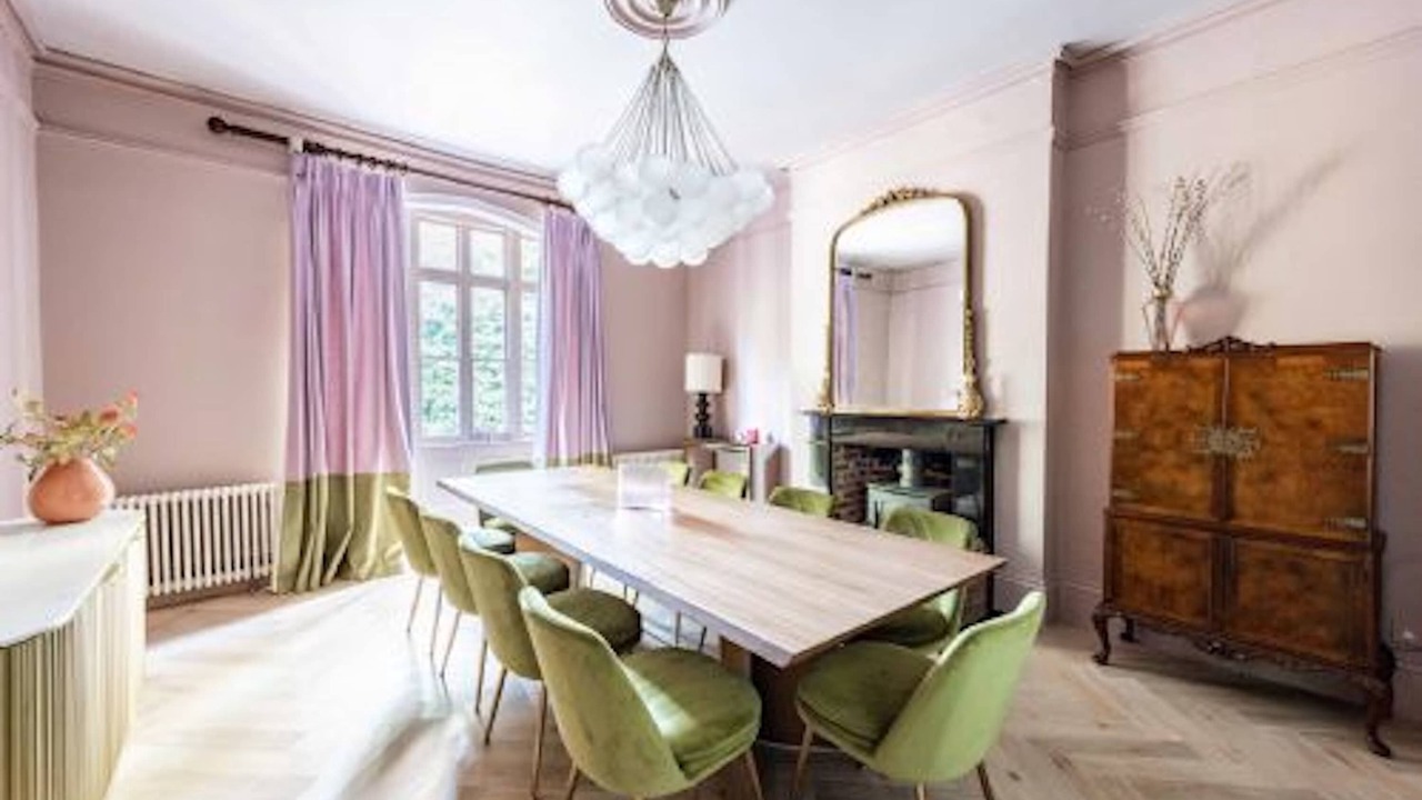 Photo of Others in Diss