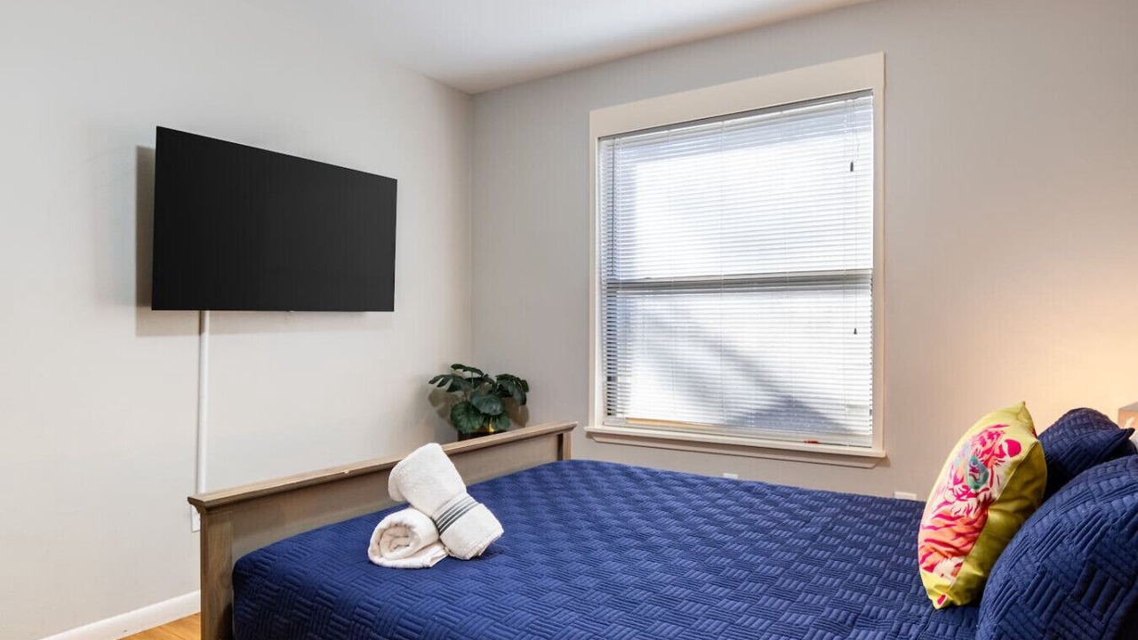 Photo of Bedroom in East Cesar Chavez