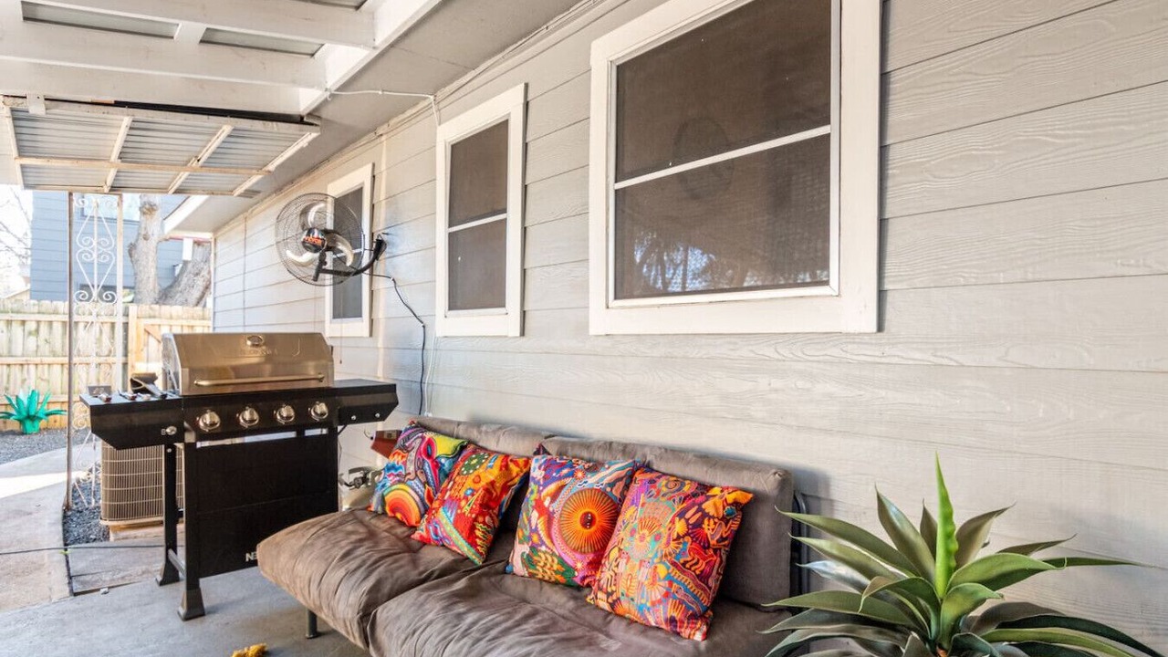 Photo of Patio Balcony in East Cesar Chavez