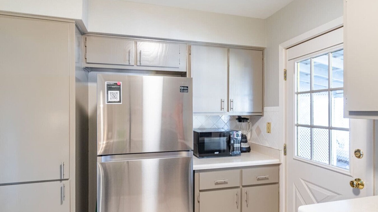 Photo of Kitchen in East Cesar Chavez