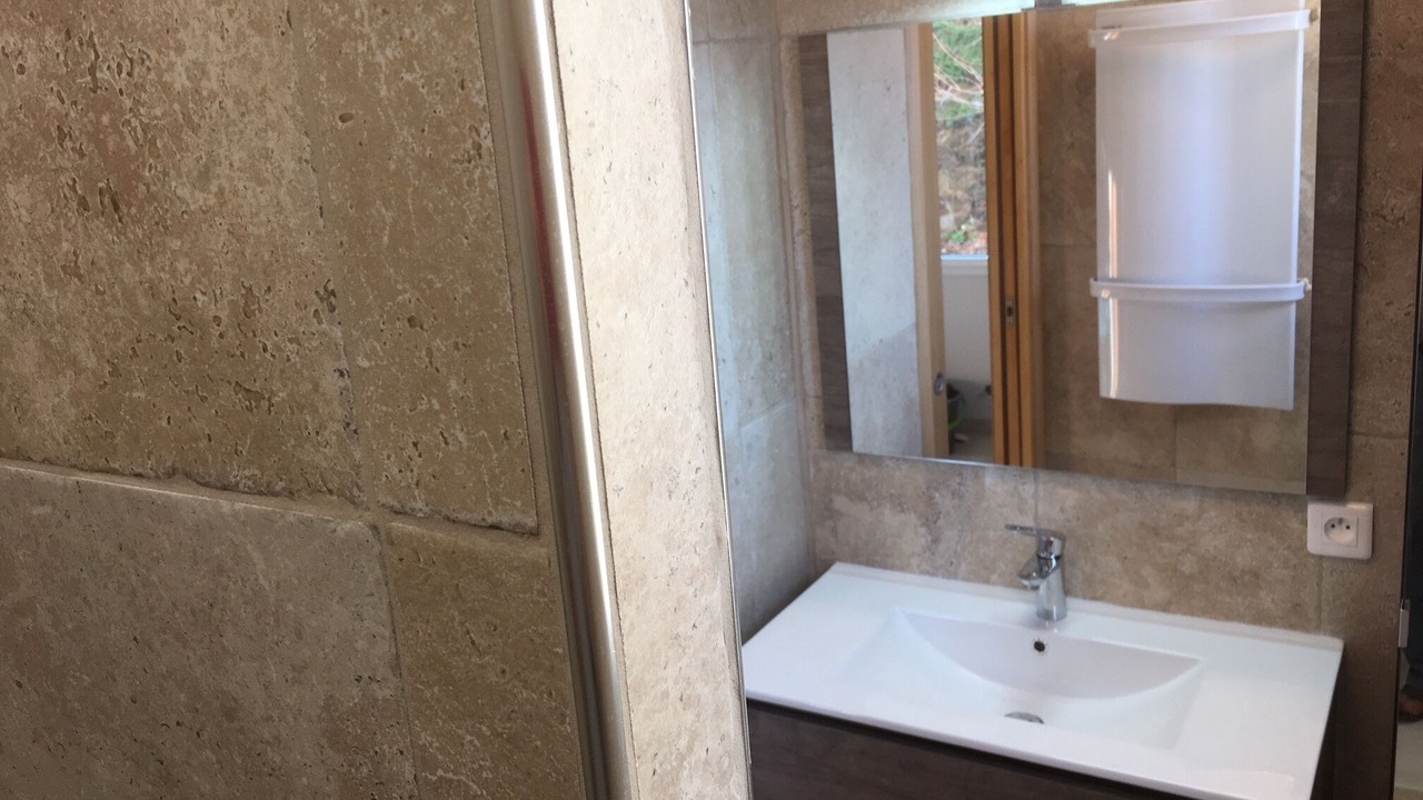 Photo of Bathroom in Reillanne
