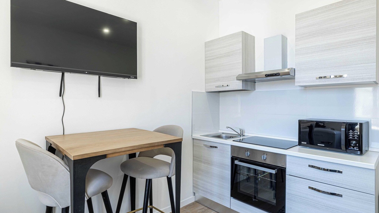 Photo of Kitchen in Prado - Republique