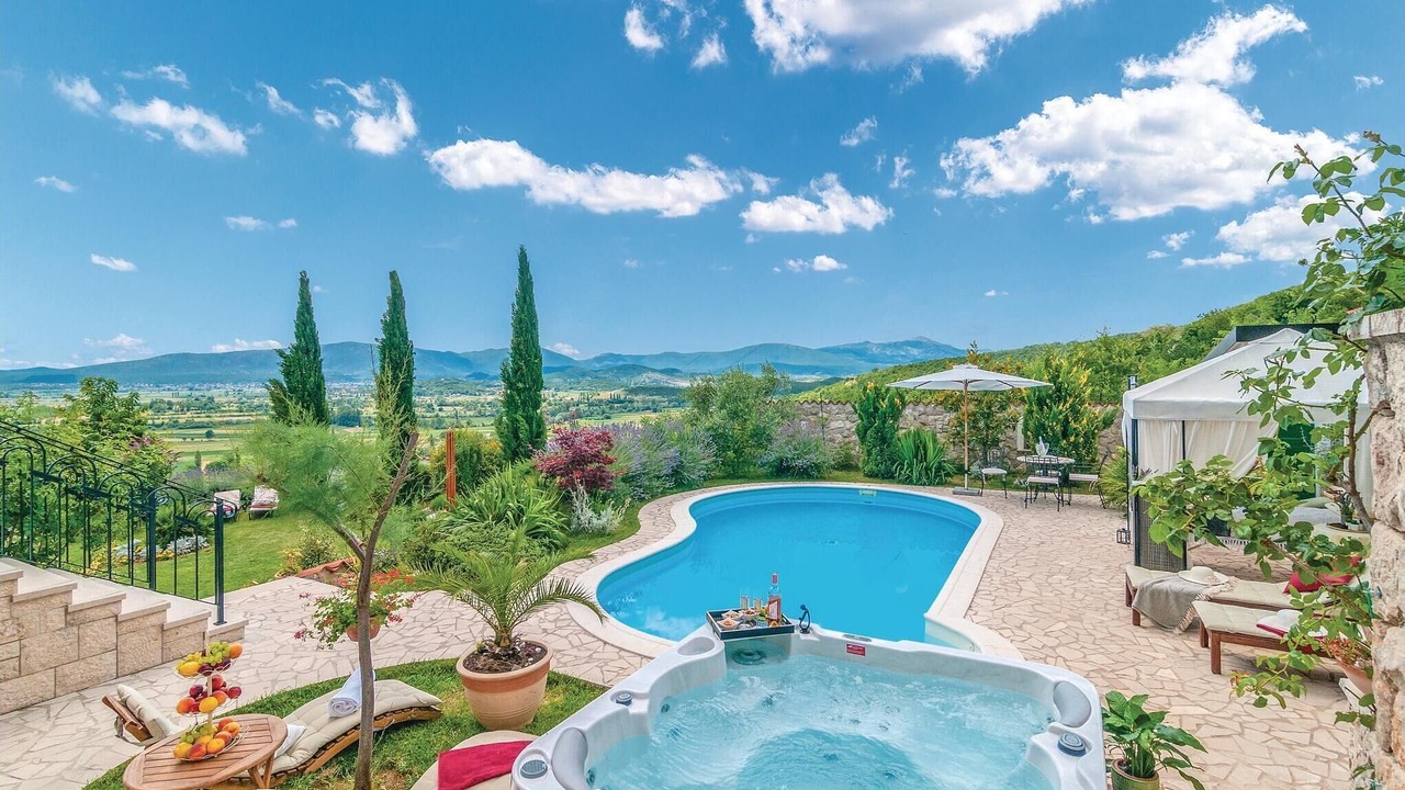 Photo of Outdoor in Sinj