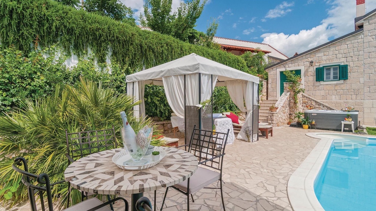 Photo of Outdoor in Sinj