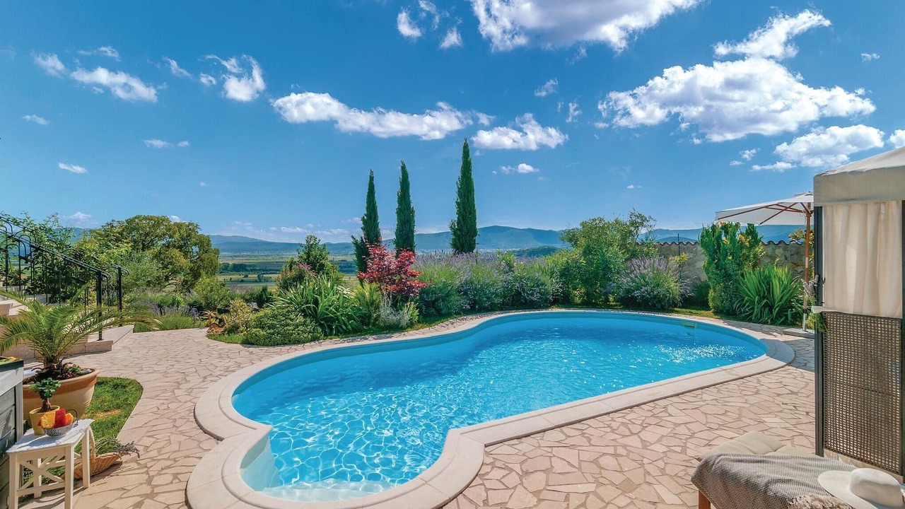 Photo of Outdoor in Sinj