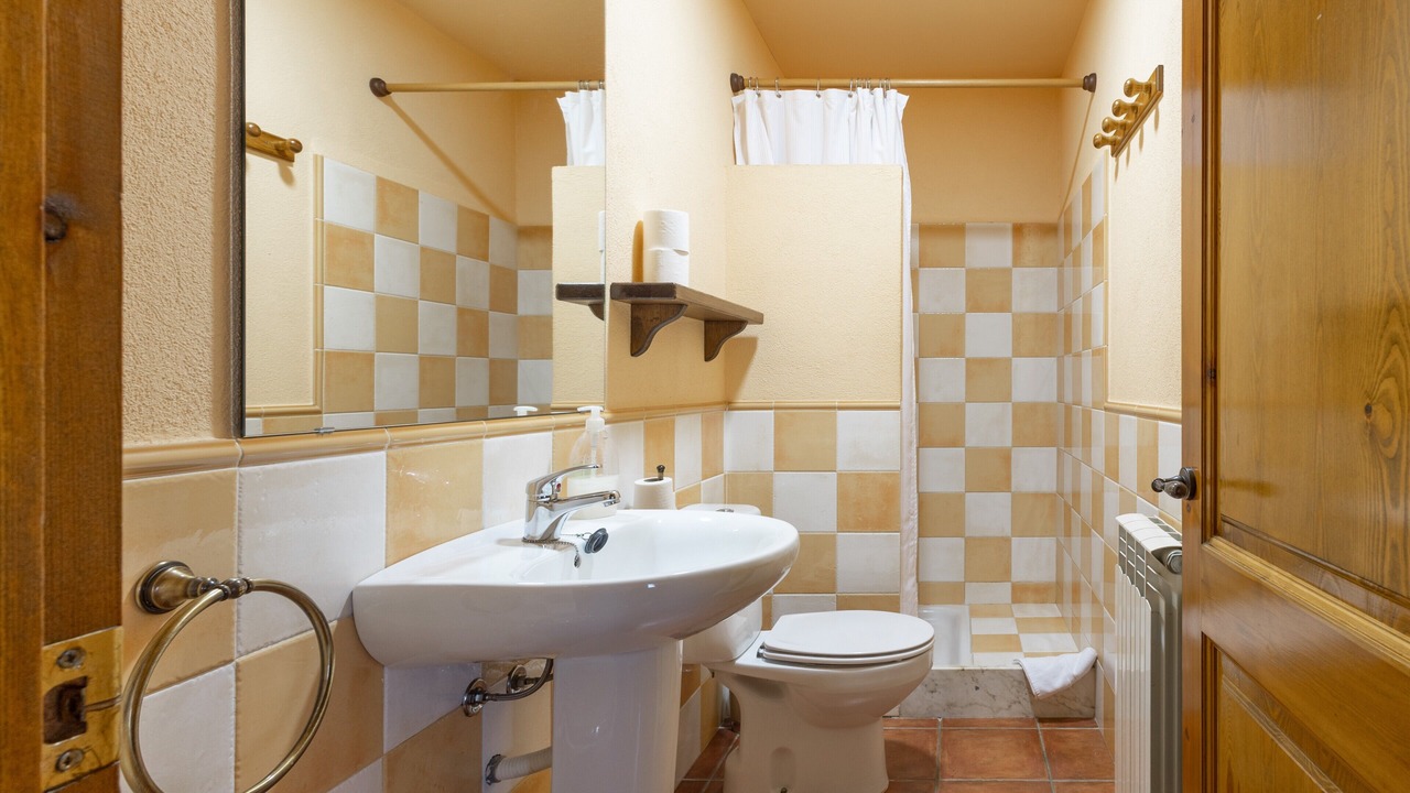 Photo of Bathroom in Santa Maria de Besora