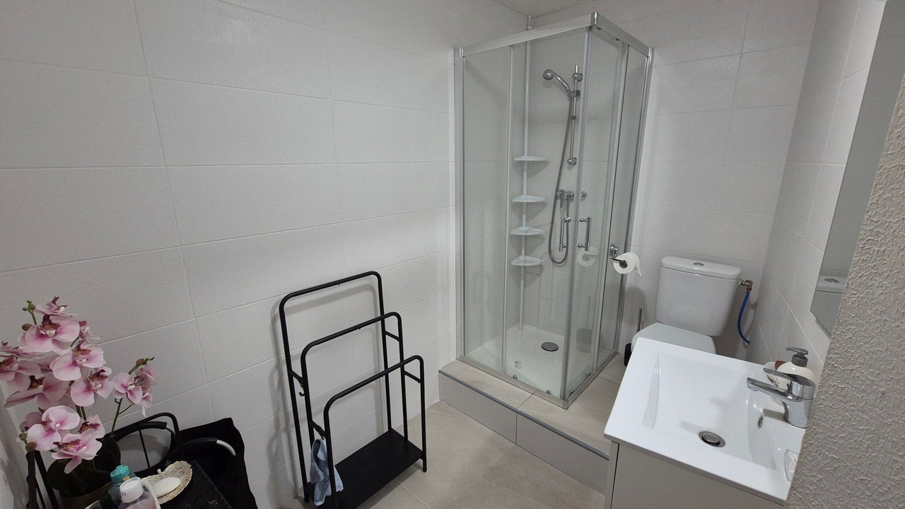 Photo of Bathroom in Paulhan