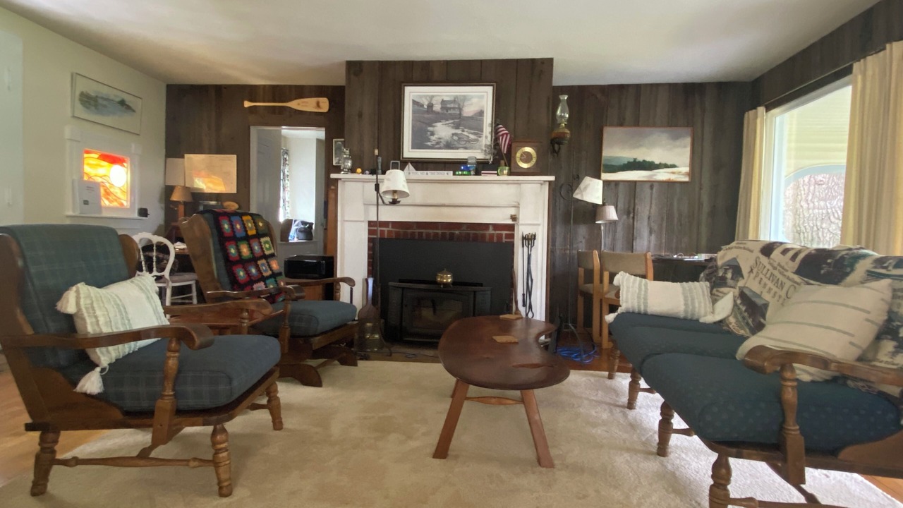 Photo of Livingroom in Eagles Mere