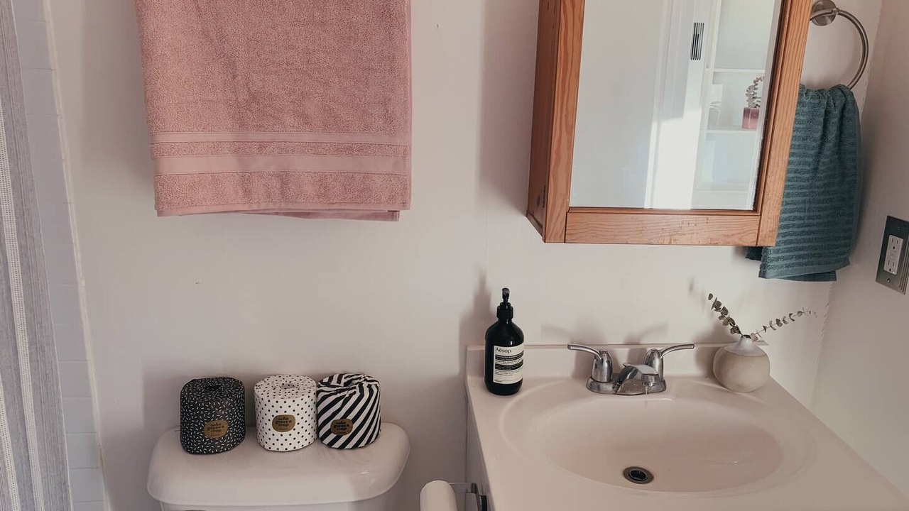 Photo of Bathroom in Los Feliz