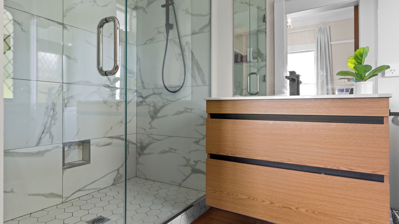 Photo of Bathroom in Bluff Hill