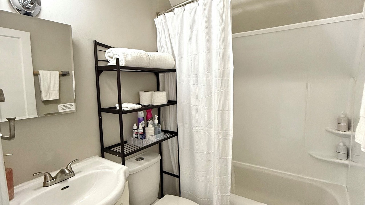 Photo of Bathroom in Batawa