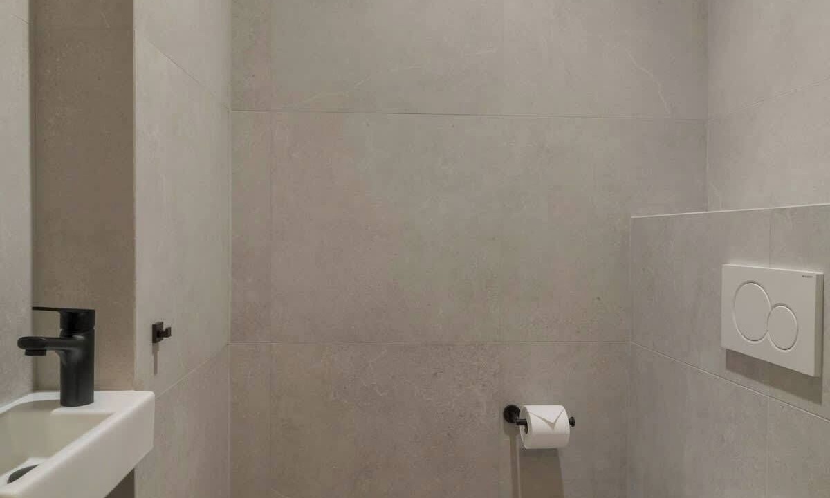 Photo of Bathroom in Arsenal