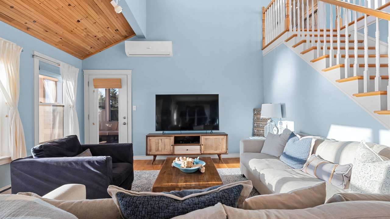 Photo of Livingroom in Augustine Cove