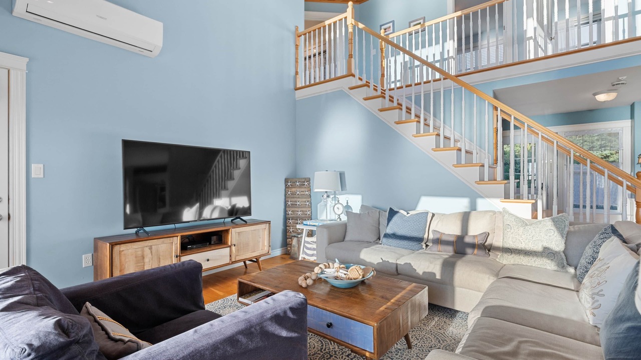 Photo of Livingroom in Augustine Cove
