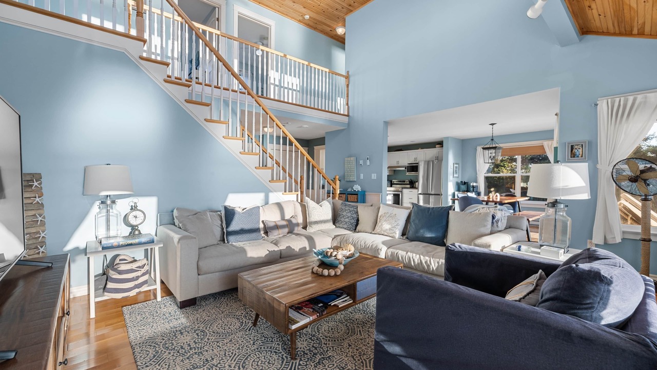 Photo of Livingroom in Augustine Cove