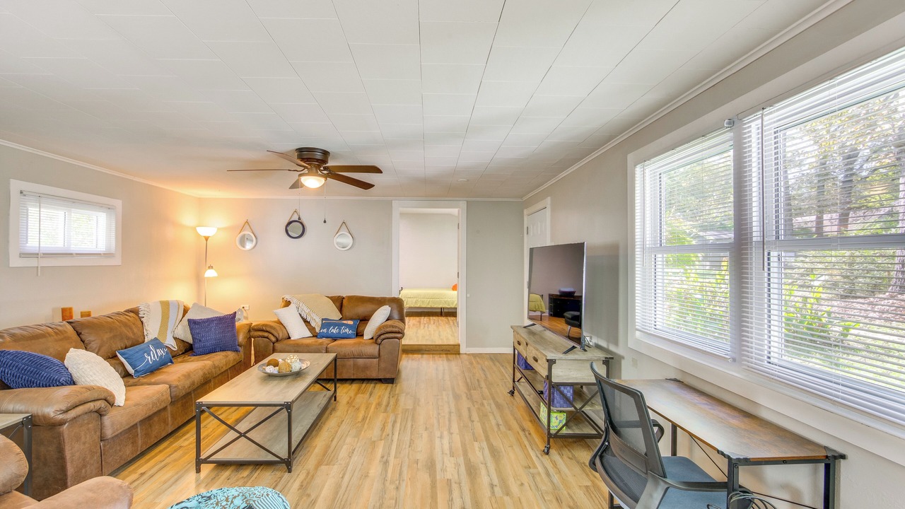 Photo of Livingroom in Ore City