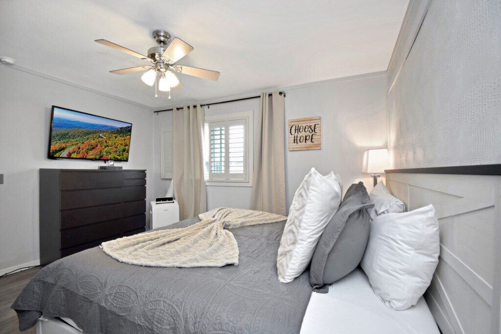 Photo of Bedroom in Beech Mountain
